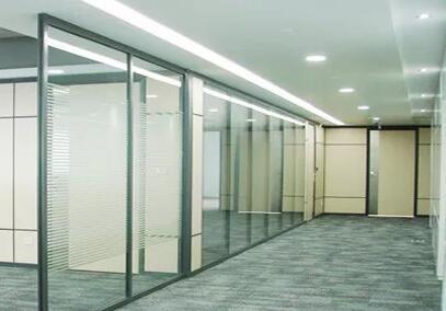 青島泰州路辦公室移動屏風隔斷廠家